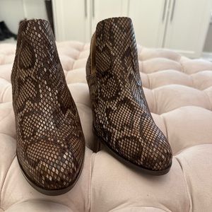 Snake skin ankle booties / never worn!